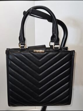 Badgley Mischka Black Quilted Chevron Satchel In Great Condition
